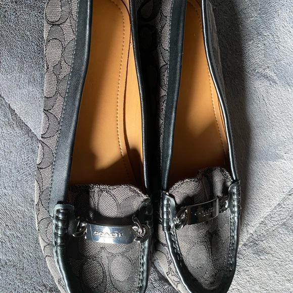 Shoes - Picture 5 of 5